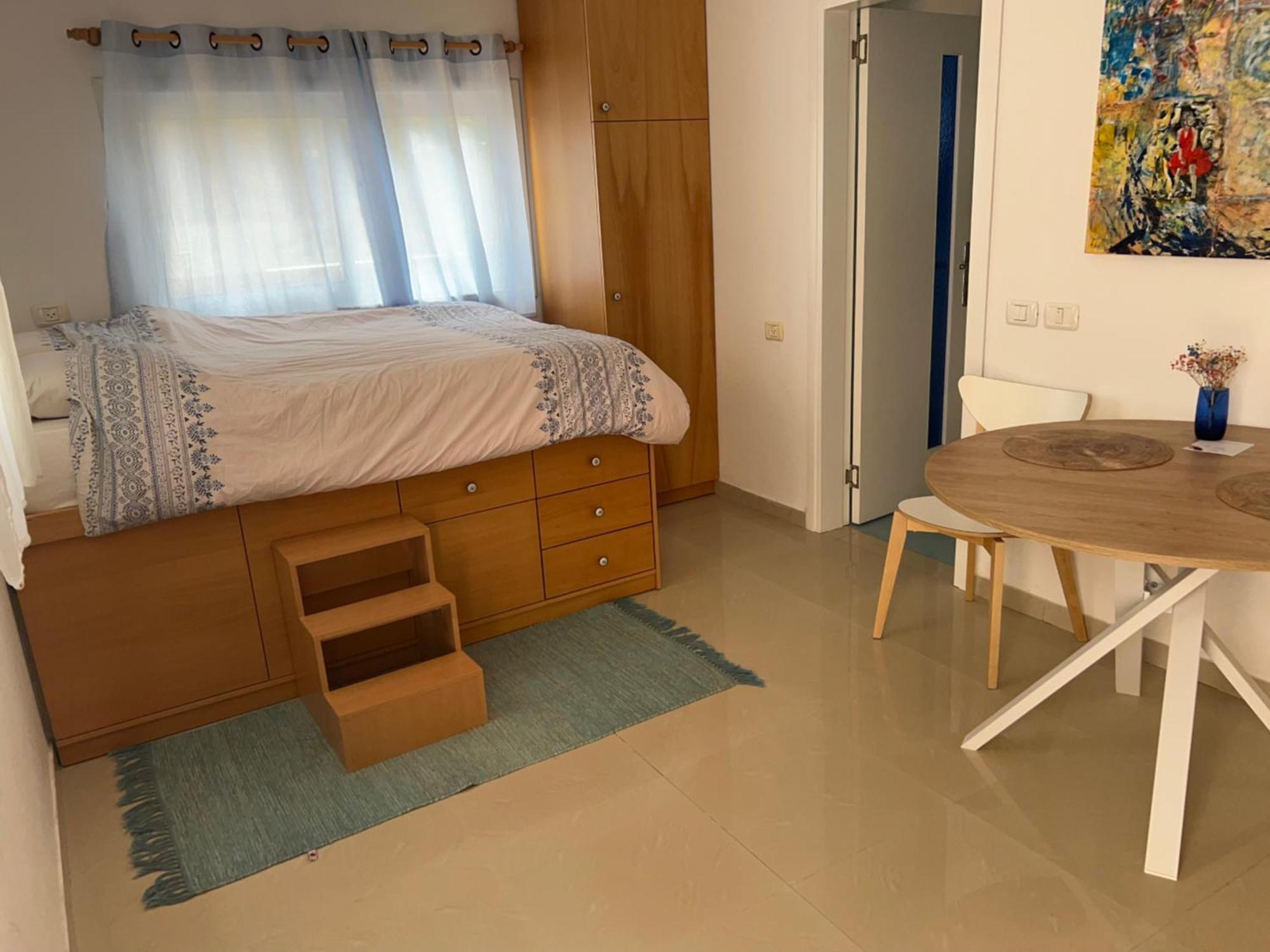 Iris Privet Apartment Mevasseret Zion